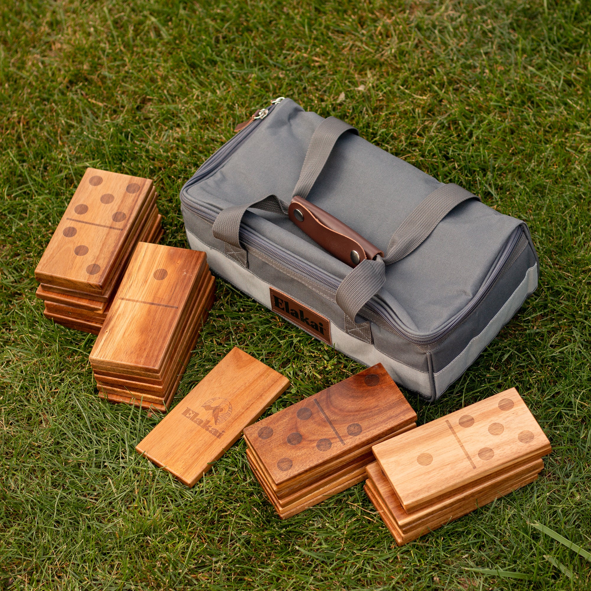Elakai Giant Dominoes Game Set And Carrying Bag