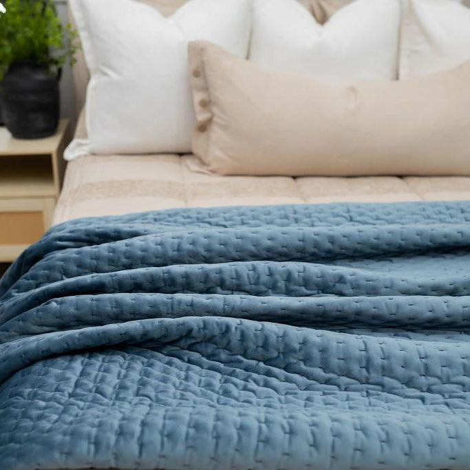 Halston Luxe Blanket by Beddy's