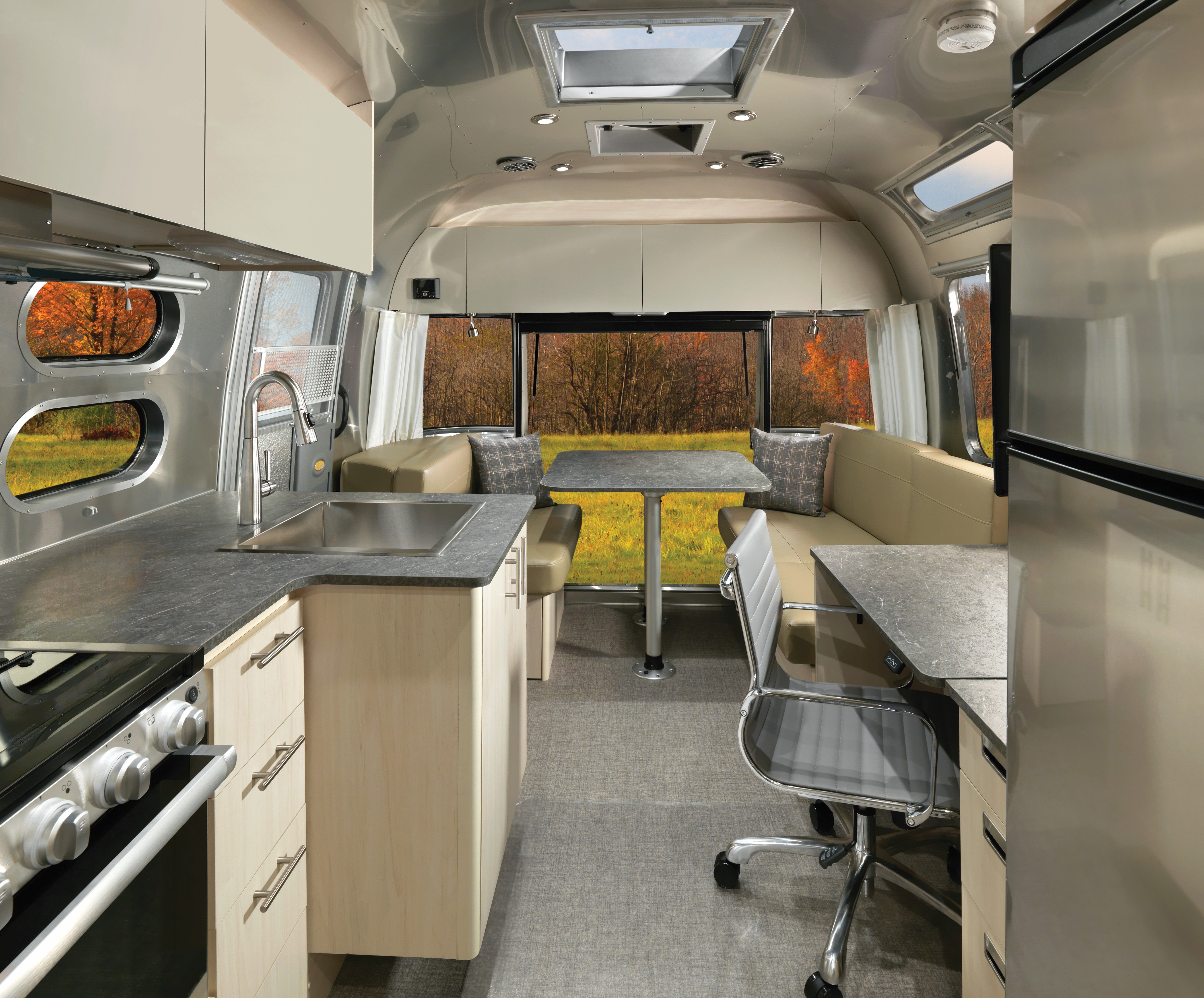 Airstream Threaded and Lock Table Leg System | Part # 382722-02, 382723, 382724