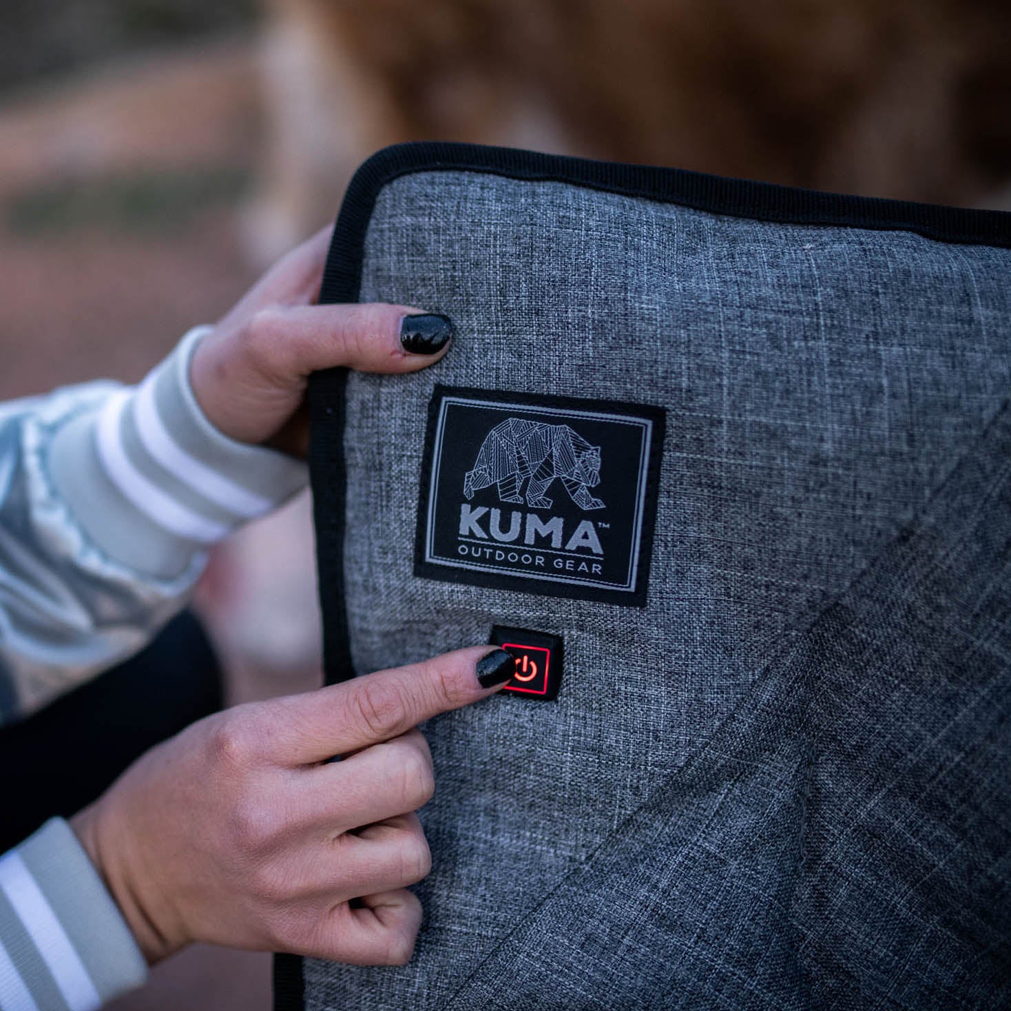 Cropped KUMA heated lazy bear ZOOMZOOMCREATIVECO_AIRSTREAMWINTER2020-352