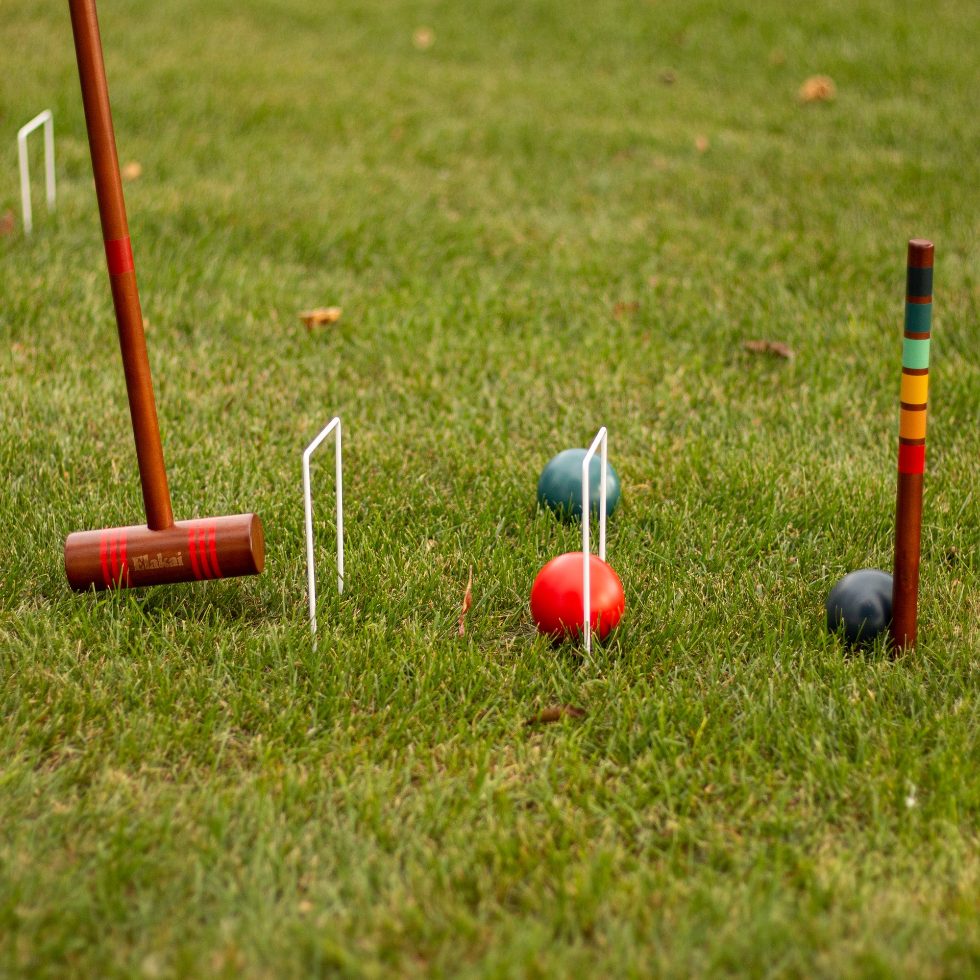 Elakai Croquet Set Outside In Grass