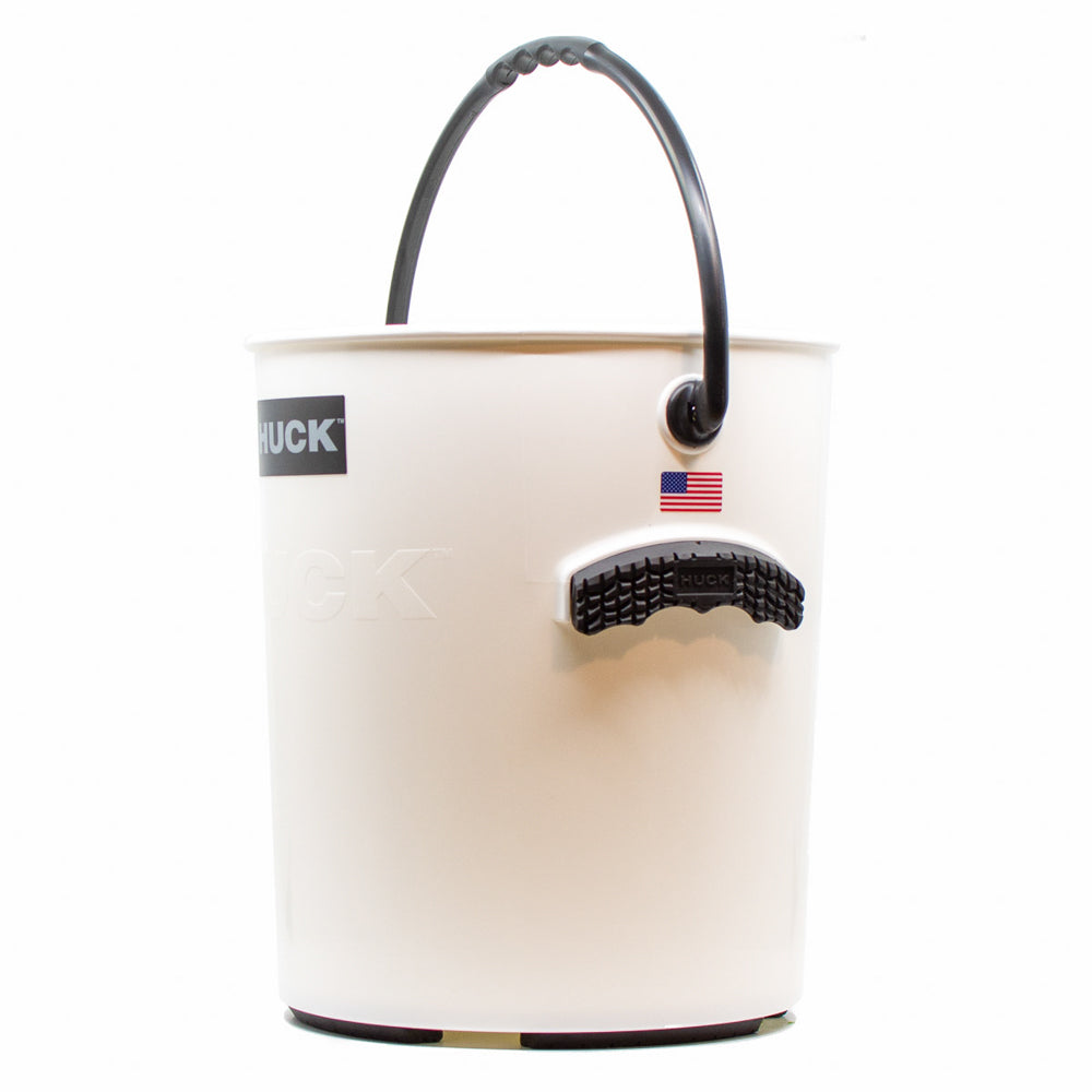 HUCK-BUCKET-Tuxedo-02