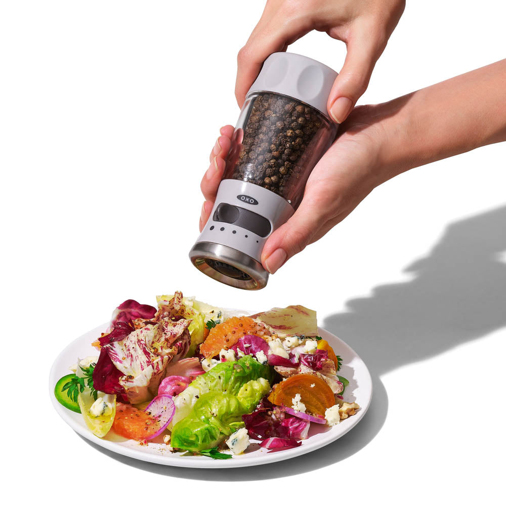 gg_oxo airstream mess free pepper grinder_4c_W_RGB