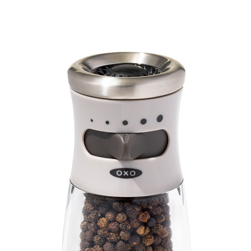 gg_oxo airstream mess free pepper grinder_7c_W_RGB