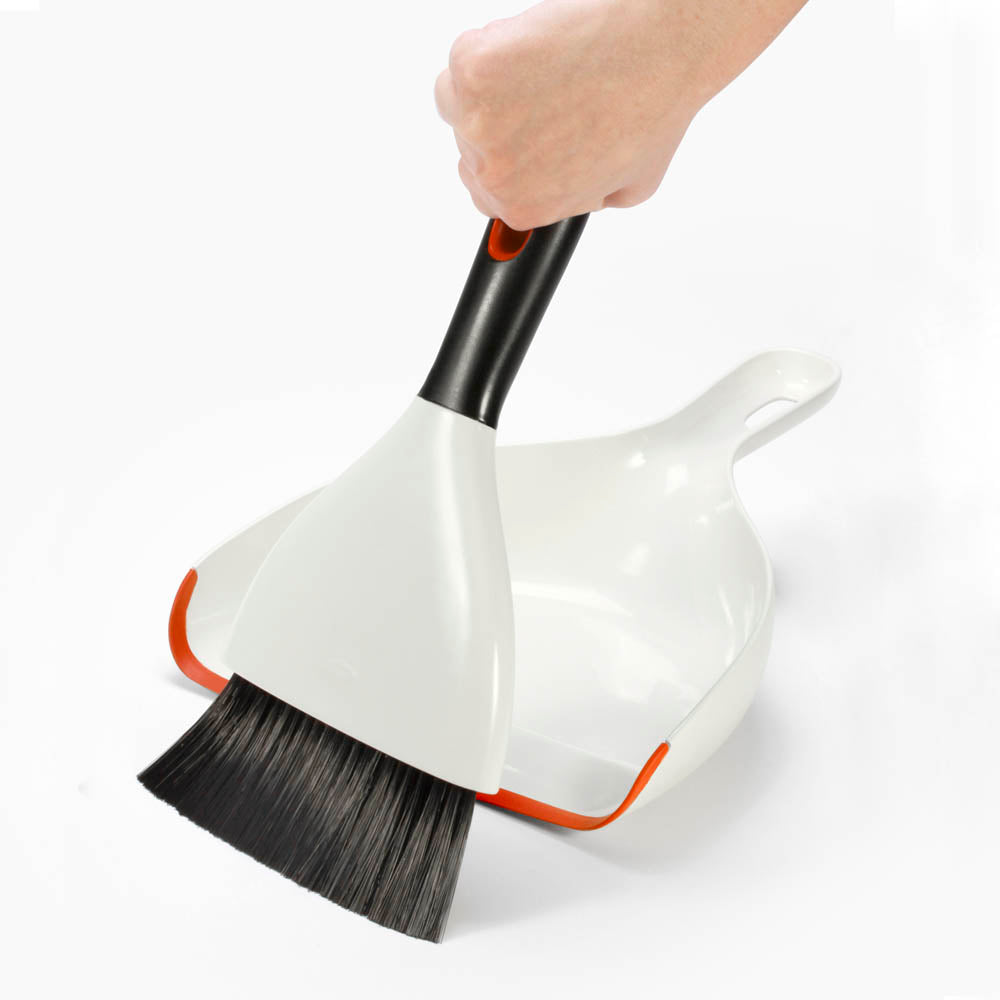 oxo airstream dustpan and brush set_7